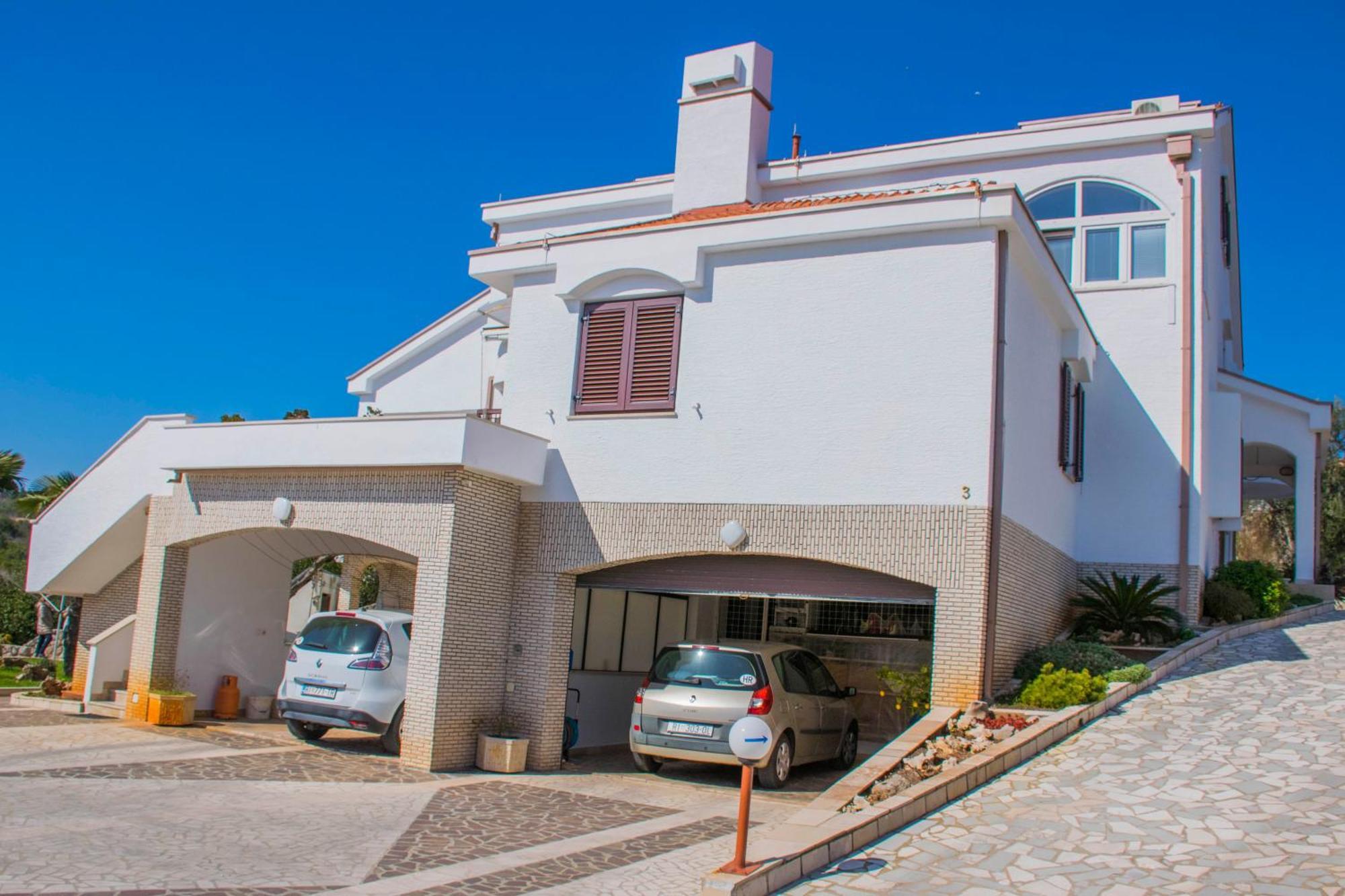Apartments Punta & Vista In Krk Krk Town Exteriör bild